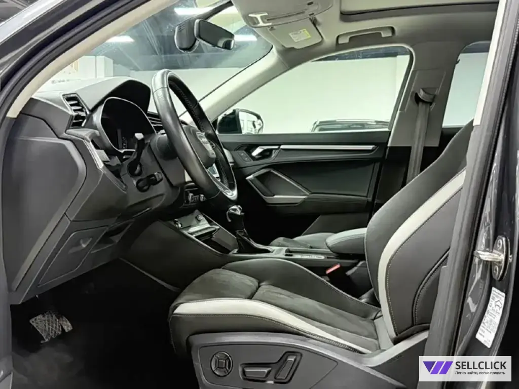 Audi Q3 1.4 Робот, 2022, 39000 км