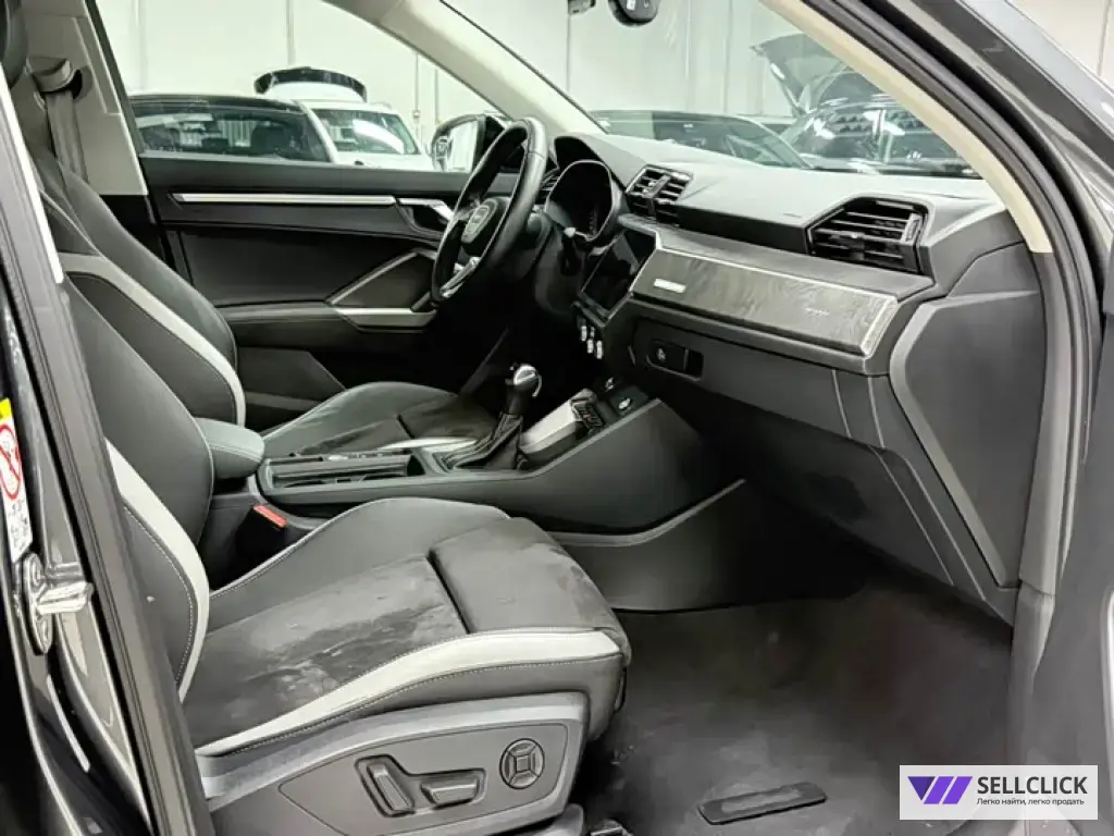 Audi Q3 1.4 Робот, 2022, 39000 км