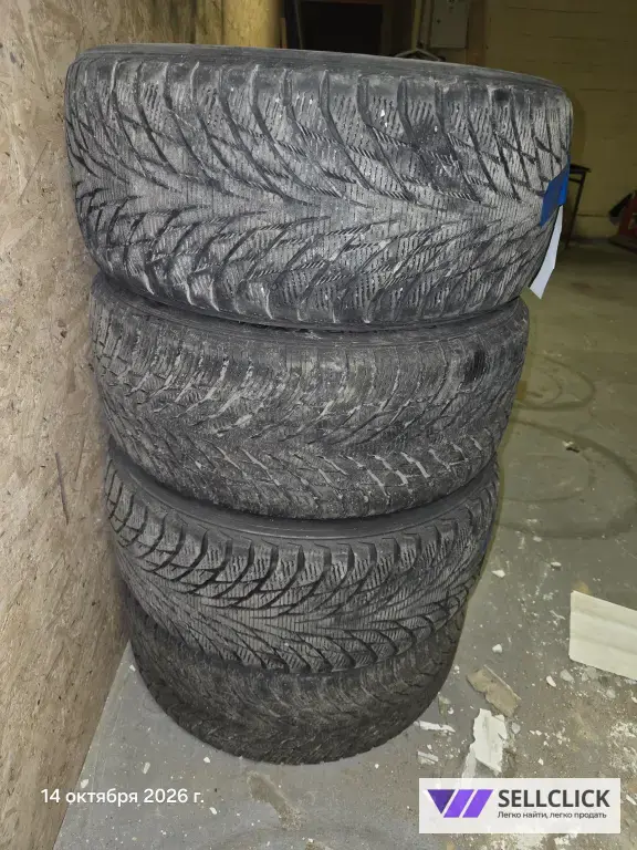 245/45/18 Hakkapelitta R