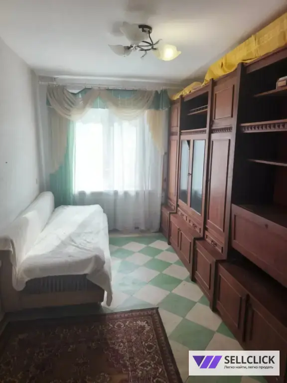 Квартира 3 комнаты, 52 м², 1/5 эт., Агент
