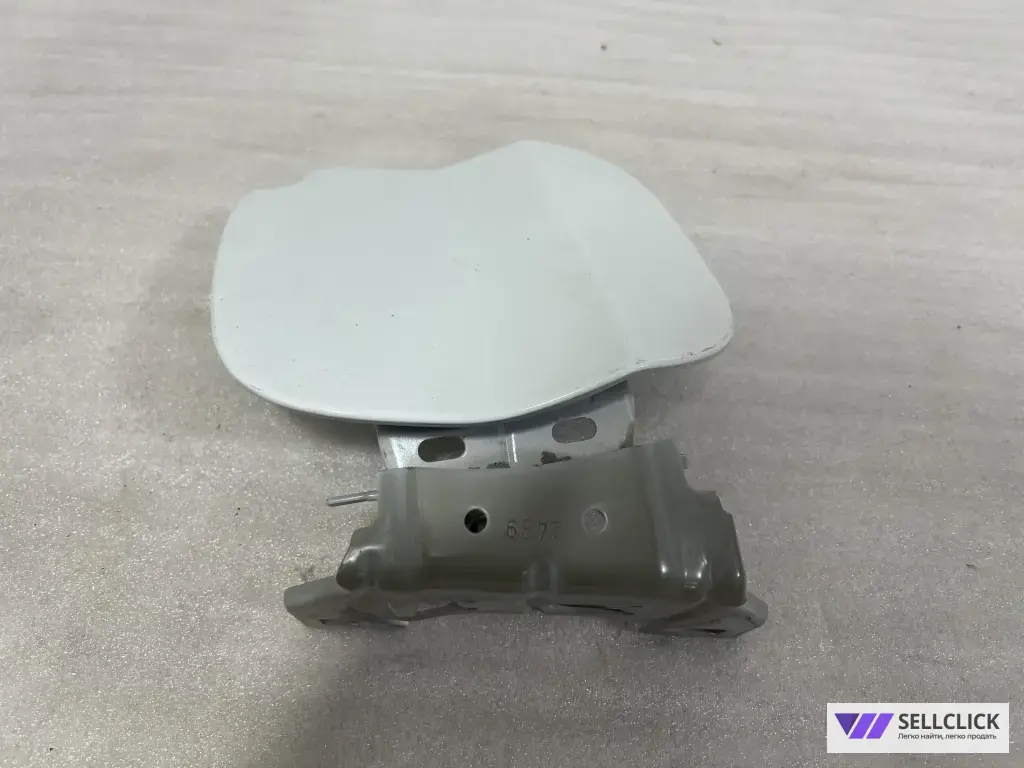 Лючок бензобака Lada Xray