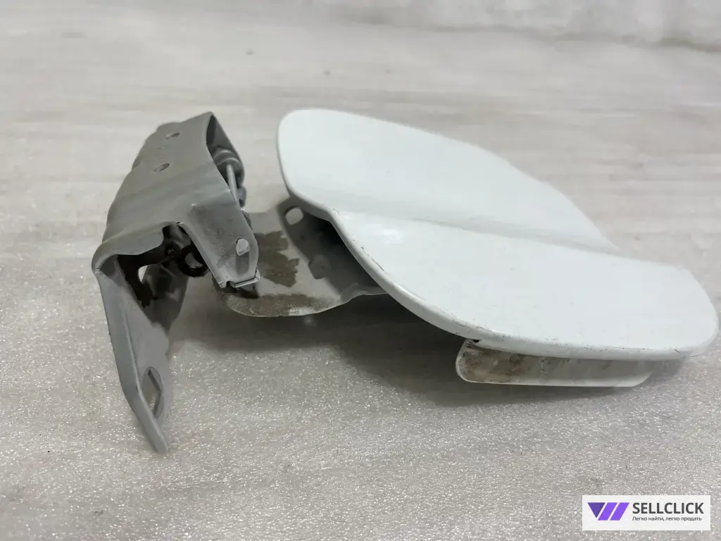 Лючок бензобака Lada Xray