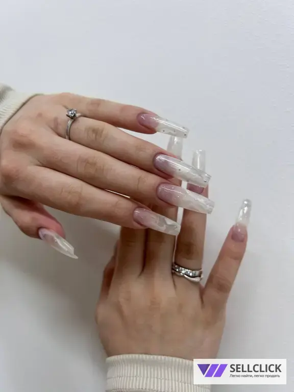 маникюр, педикюр, наращивание ногтей