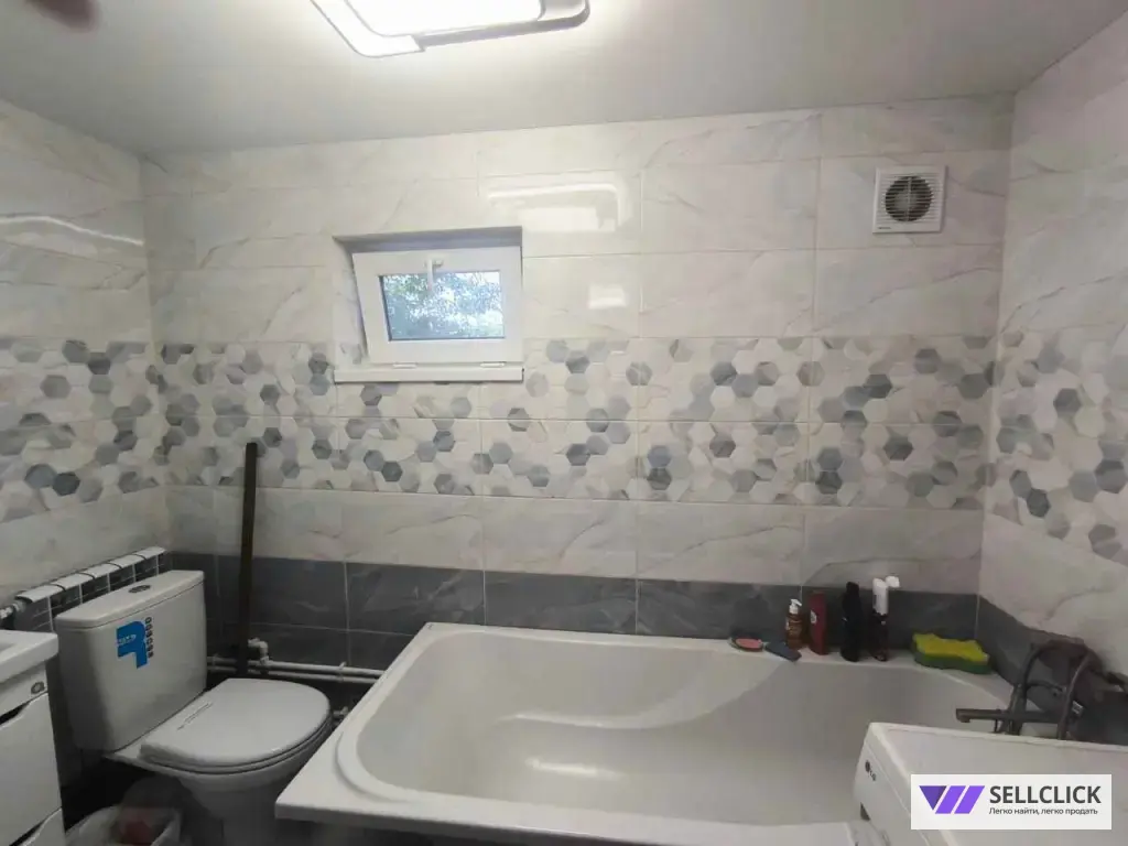 Продается дом с ремонтом и участком