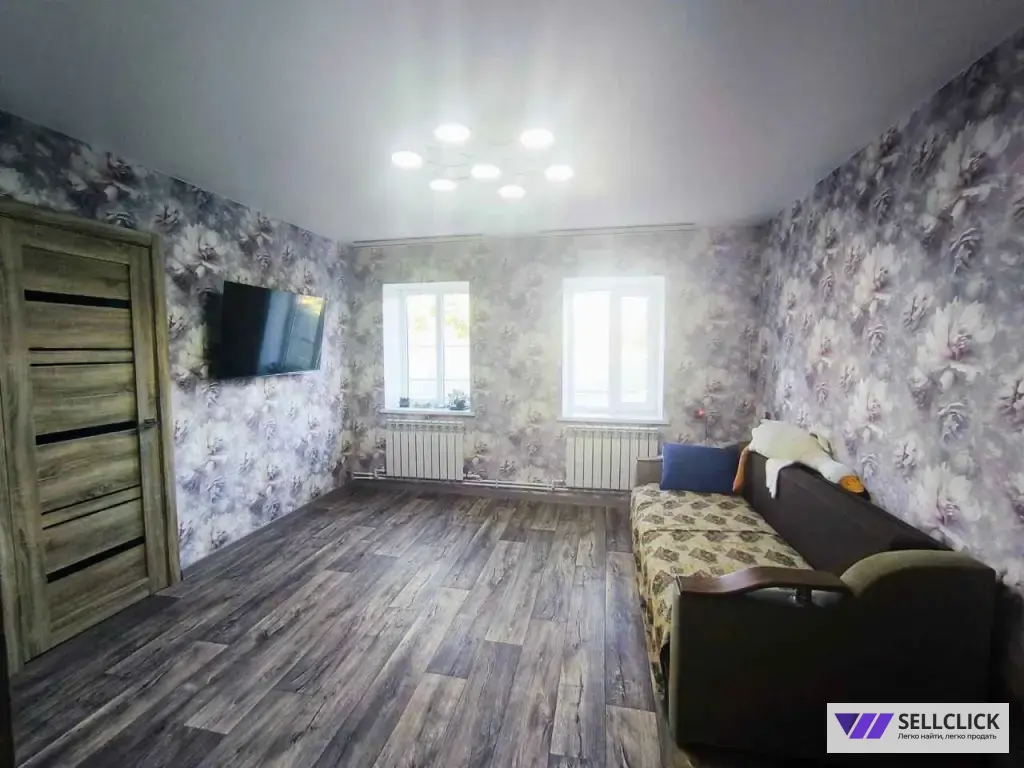 Продается дом с ремонтом и участком