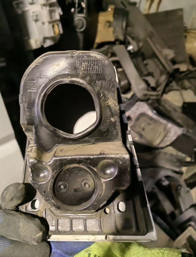 Лючок бензобака Peugeot Boxer 290