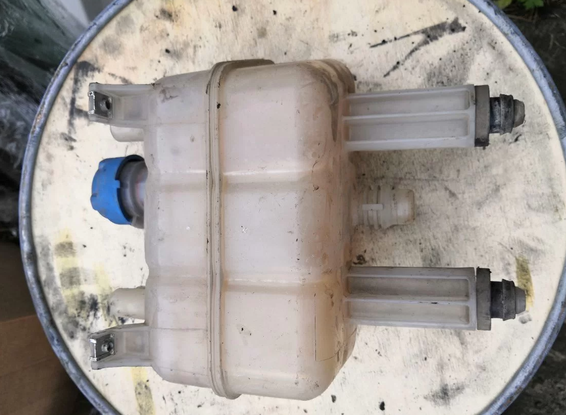 Расширительный бачок Дукато Джампер Боксер 290