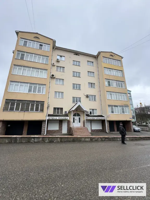 Квартира 4 комнаты, 209 м², 2/5 эт., Агент