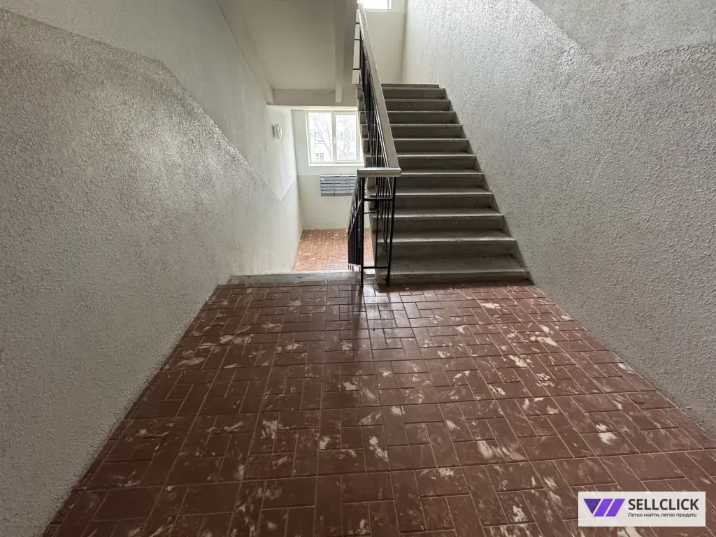 Квартира 4 комнаты, 209 м², 2/5 эт., Агент