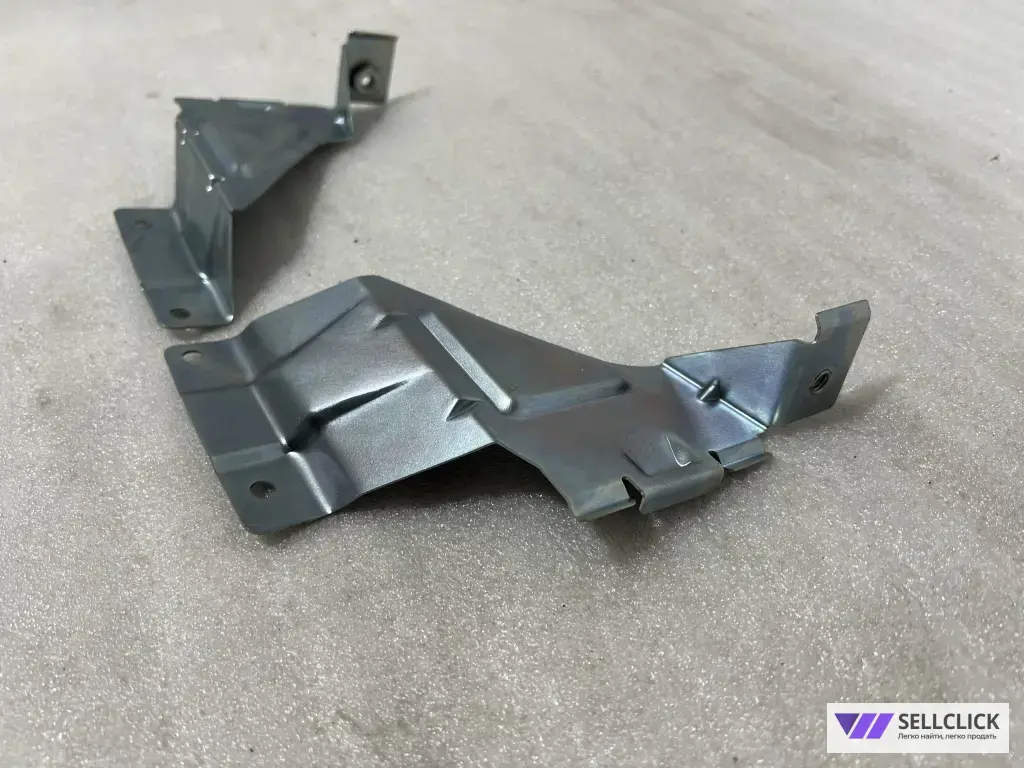Кронштейны крепления решетки радиатора Лада Калина 1