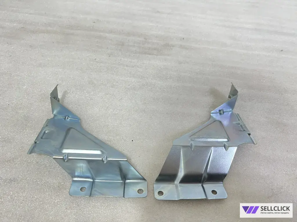 Кронштейны крепления решетки радиатора Лада Калина 1