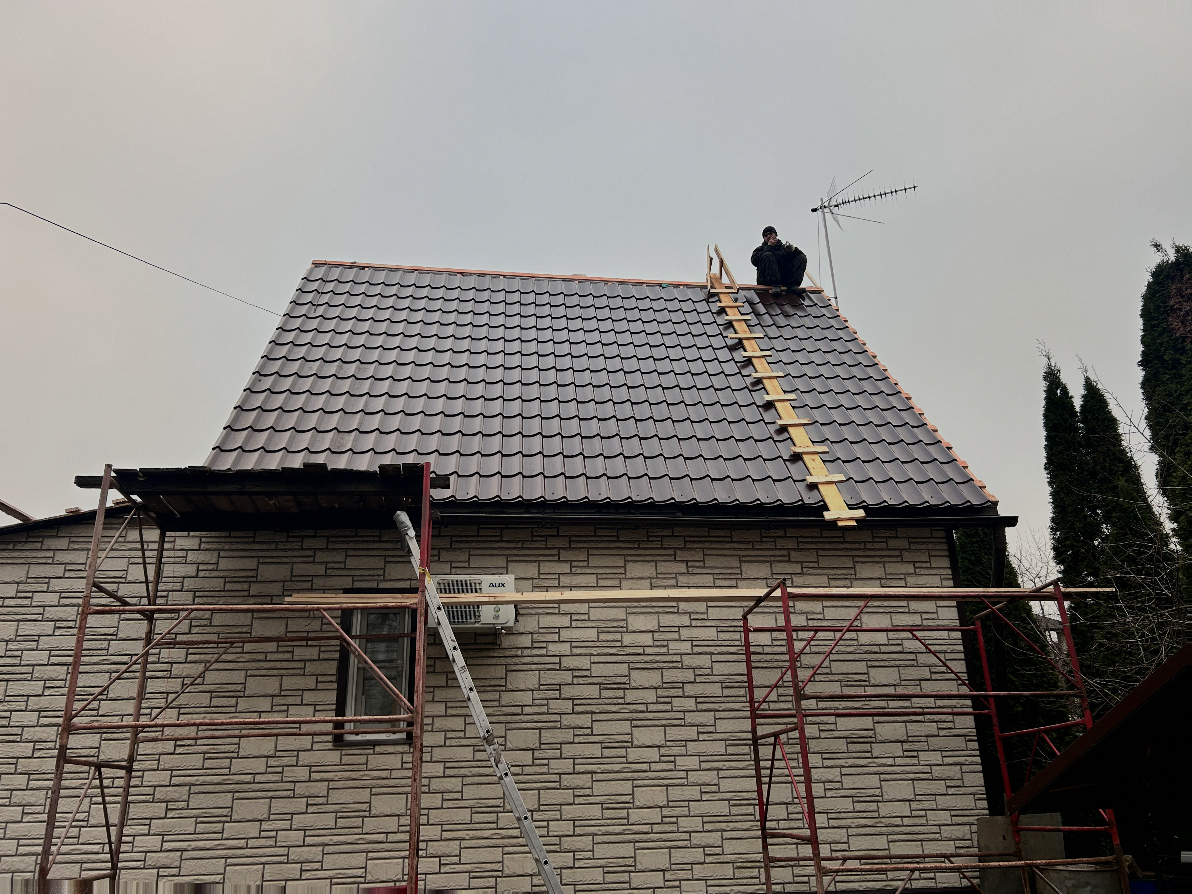 Фасадные работы монтаж сайдинга фасадных панелей Арт.:2351878779