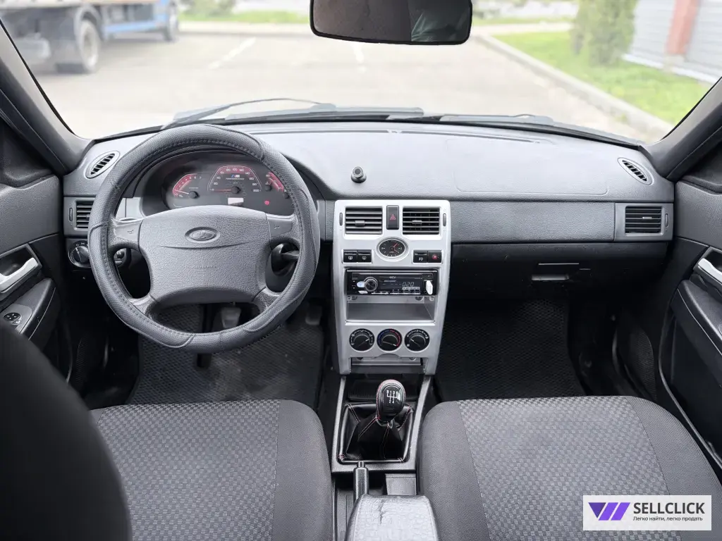 LADA (ВАЗ) Priora 1.6 Механическая, 2011, 177500 км