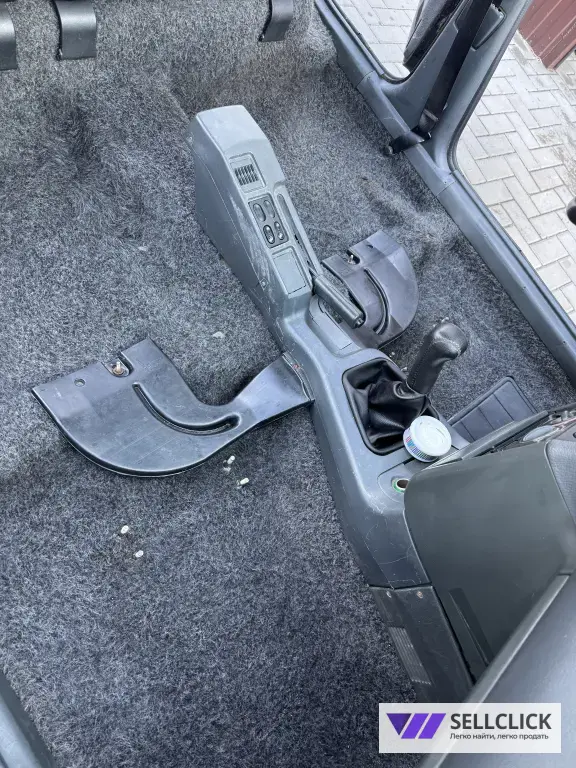 выездная химчистка салона авто, седельных тягачей