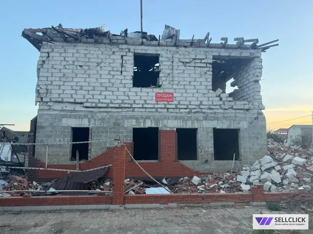 Продается двухэтажный дом в центральном районе