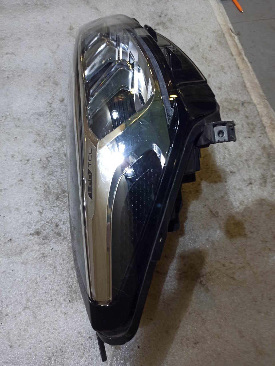Фара LED