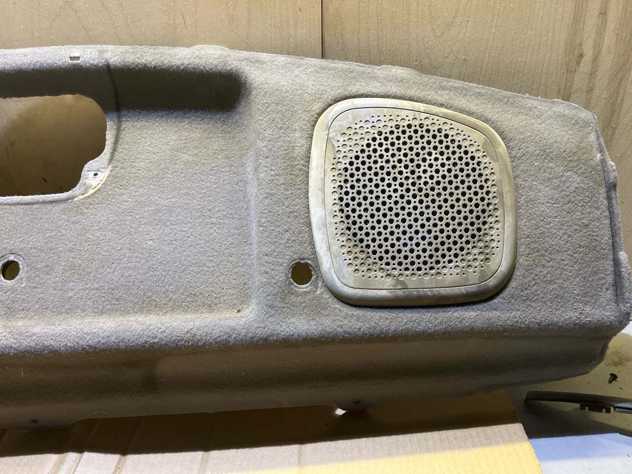 Полка салона задняя