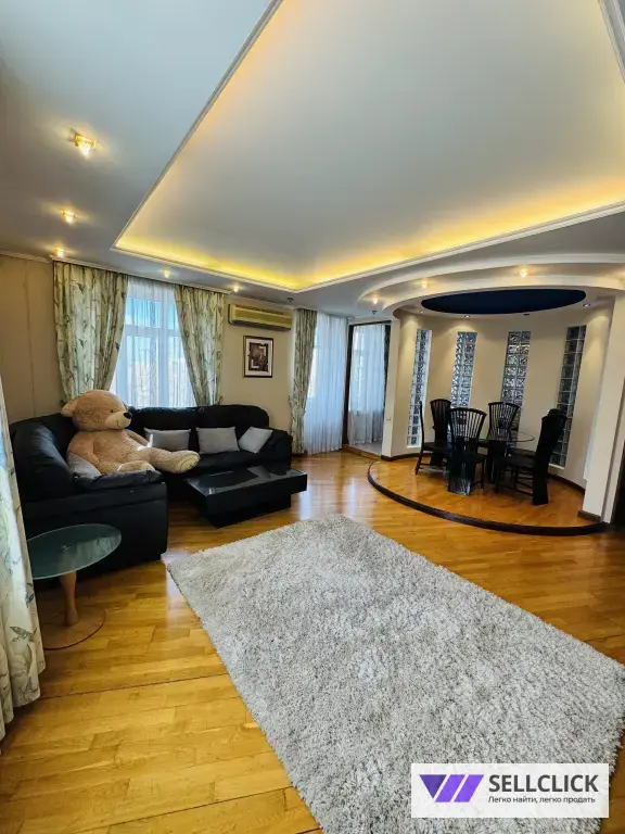 Квартира 4 комнаты, 158 м², 5/5 эт., Агент