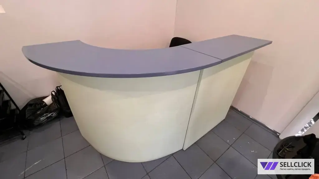 Ресепшен стойка
