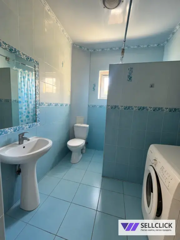 Дом 164 м², участок 5 сот.