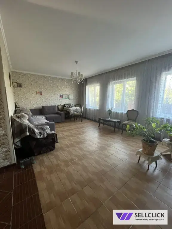 Дом 164 м², участок 5 сот.