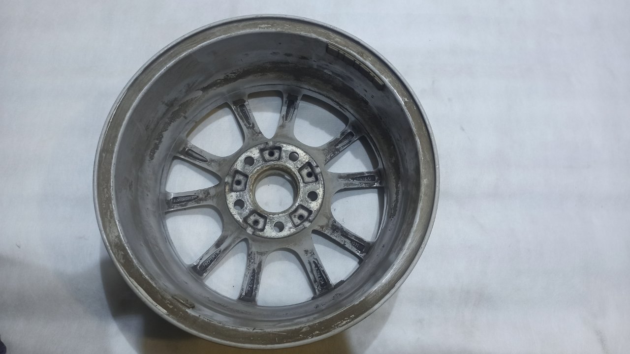 Диск литой R16