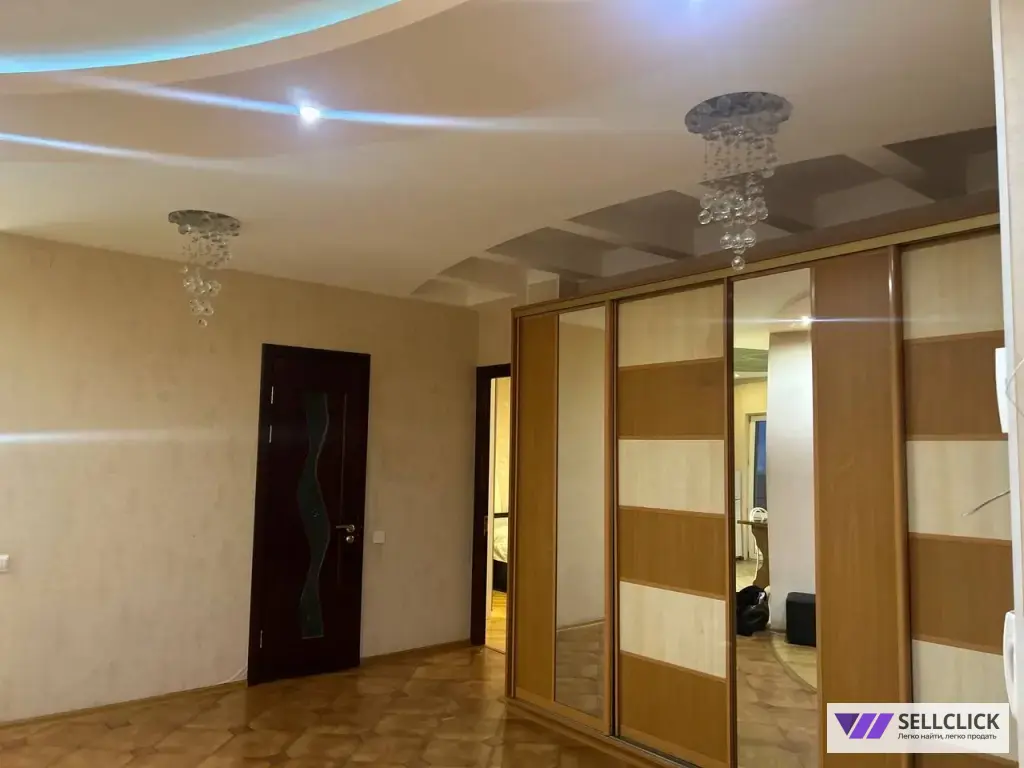 Квартира 3 комнаты, 90 м², 7/17 эт., Собственник
