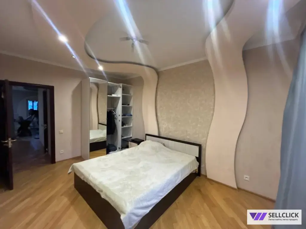 Квартира 3 комнаты, 90 м², 7/17 эт., Собственник