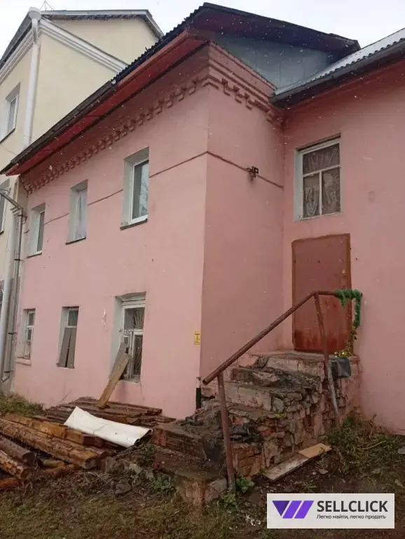 Дом 1001 м², участок 1 сот.