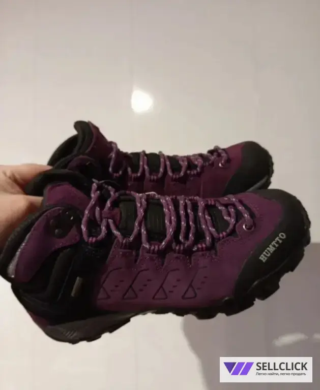 Кроссовки женские Humtto