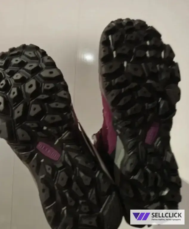 Кроссовки женские Humtto