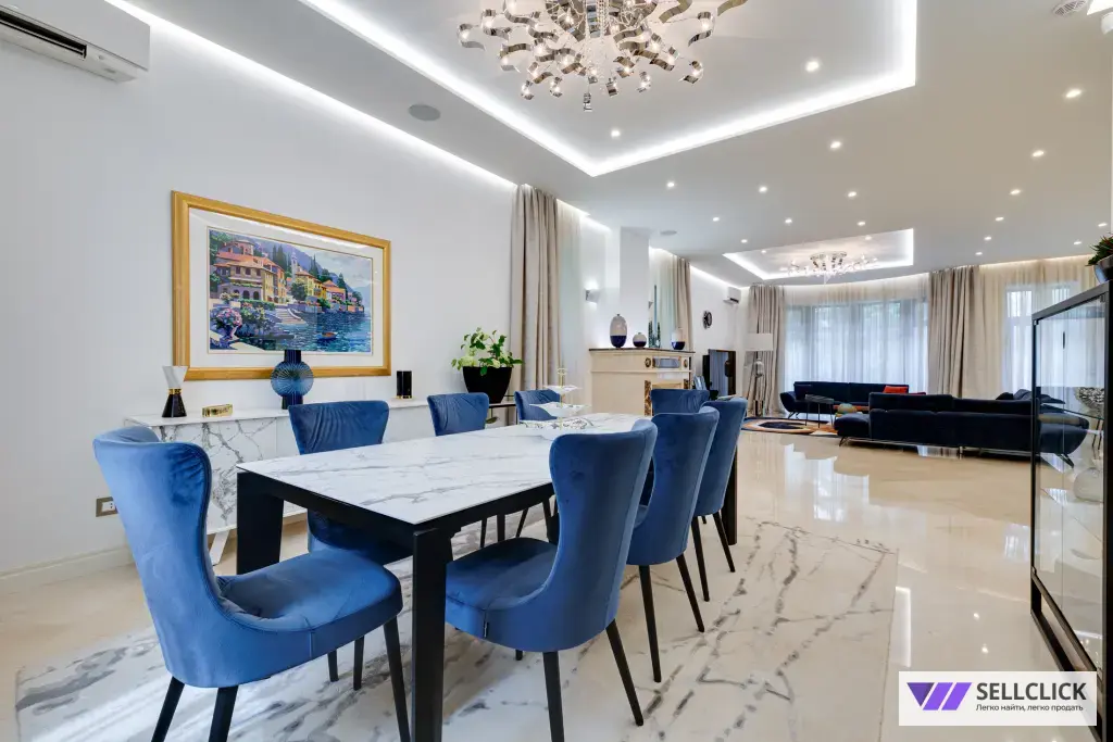 Коттедж 600 м², участок 30 сот.