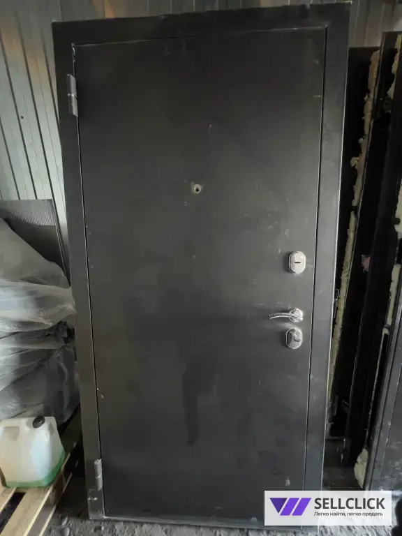 входные двери металические б/у