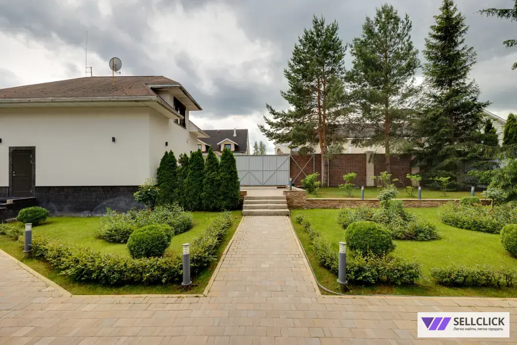 Коттедж 600 м², участок 30 сот.