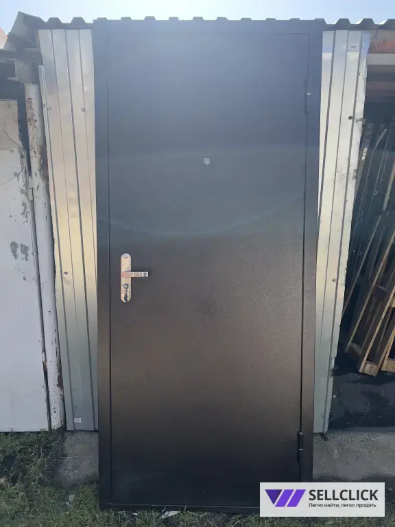 входные двери металические б/у