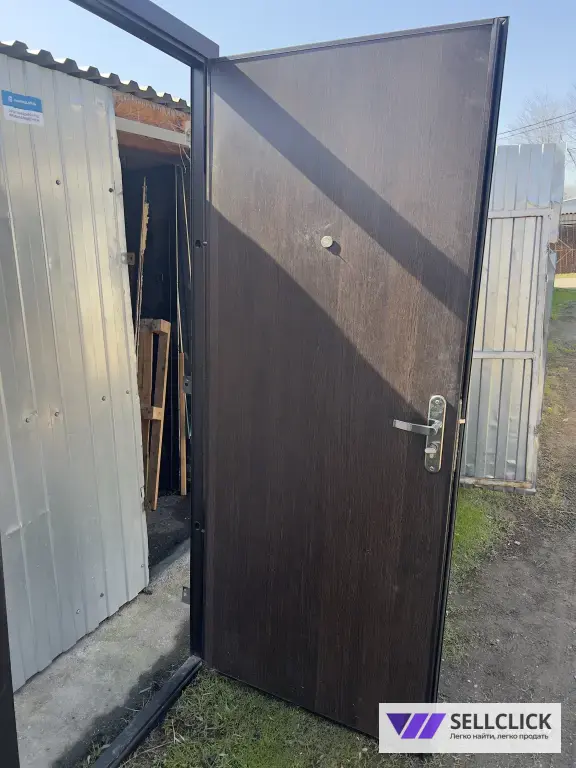 входные двери металические б/у