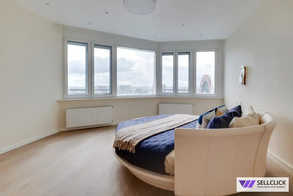 Квартира 3 комнаты, 130 м², 23/32 эт., Агент