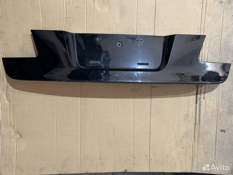 Накладка крышки багажника BMW 7 F01 N54B30 2010