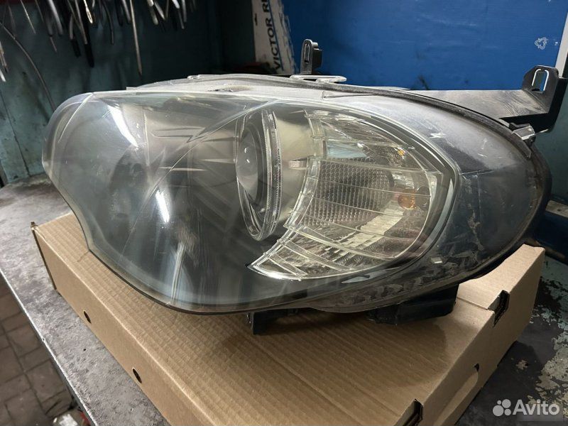 Фара левая BMW X5 E70 N62B48 2007
