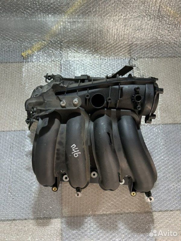 Впускной коллектор BMW 1 E87 N46B20 2007