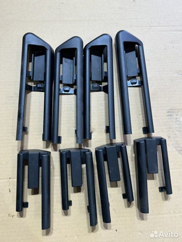 Накладка на салазки BMW 7 F01 N54B30 2010