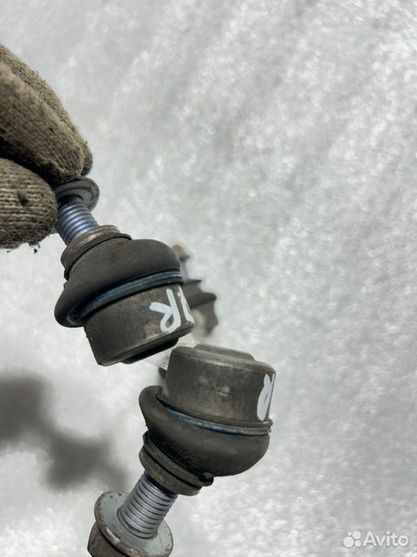 Стойка стабилизатора задняя BMW 5 F07 N55B30 2010