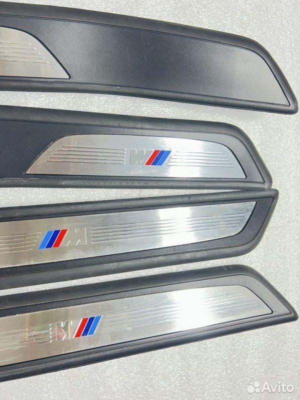 Накладки на пороги BMW 7 F01 N54B30 2010