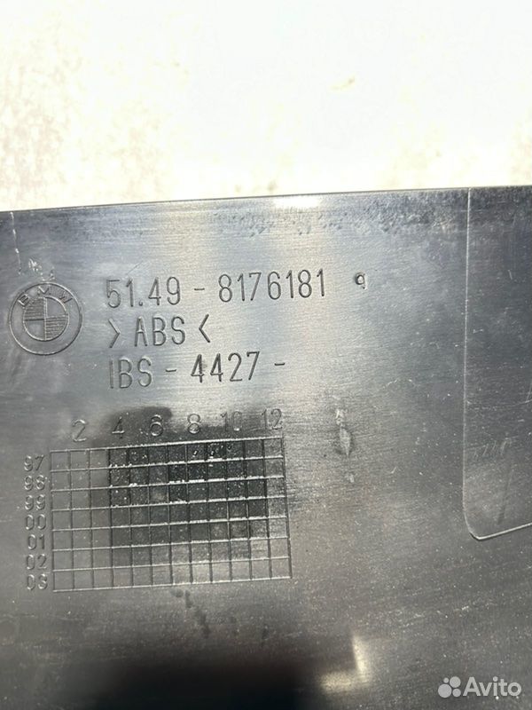 Облицовка багажной двери BMW 5 E39 M54B30 2003