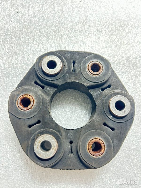 Эластичная муфта BMW 5 F10 N52B30AF 2011