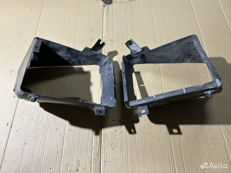 Воздуховод BMW 7 F01 N54B30 2010