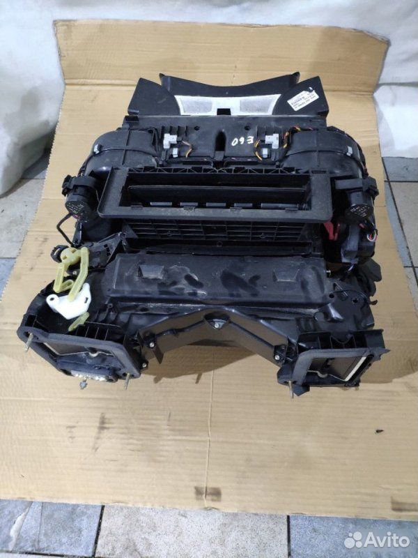 Корпус отопителя BMW 5 E60 M54B30 2005