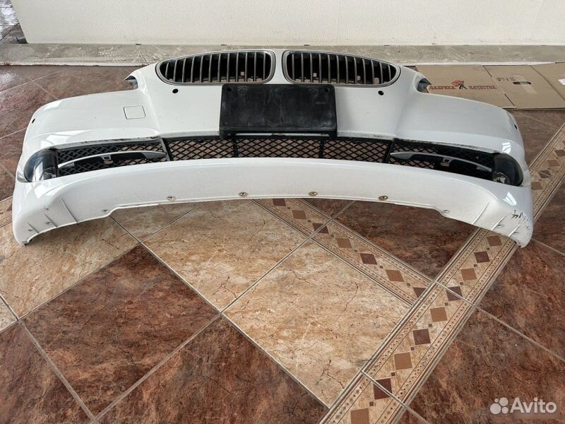 Бампер передний BMW 5 F10 N52B30 2010
