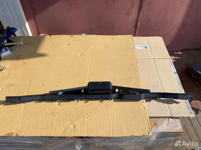 Накладка крышки багажника BMW X5 E70 N62B48 2008