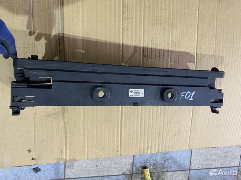 Кронштейн радиатора BMW 7 F01 N54B30 2010